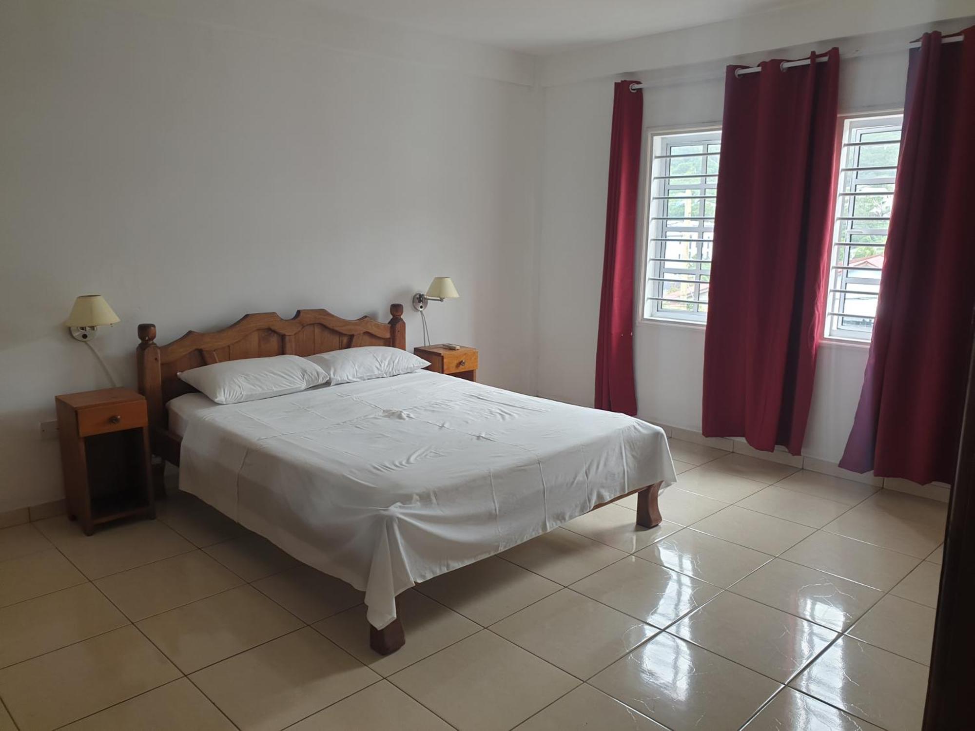 Palmont Commercial Self-catering - *